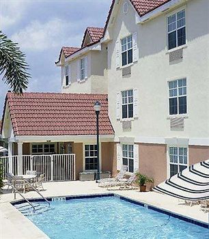 Towneplace Lauderdale West 3*